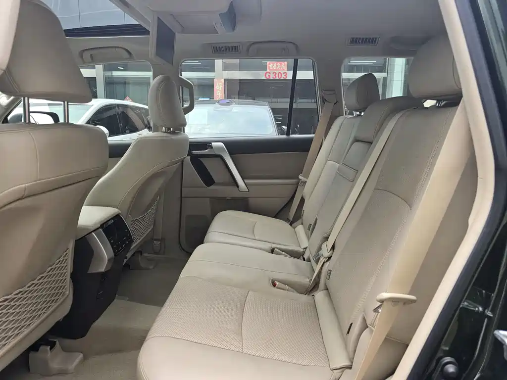 Prado 2018 3.5L Automatic VX NAVI Rear-mounted Spare Tire