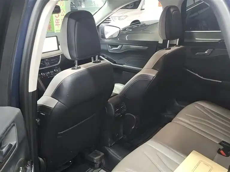 Ford Escape 2020 EcoBoost 245 Titanium AWD