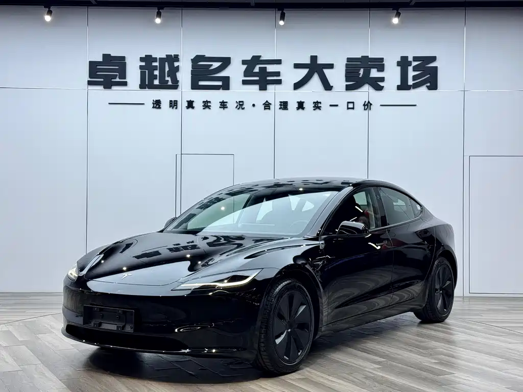 Model 3 2025 Rear-Wheel Drive