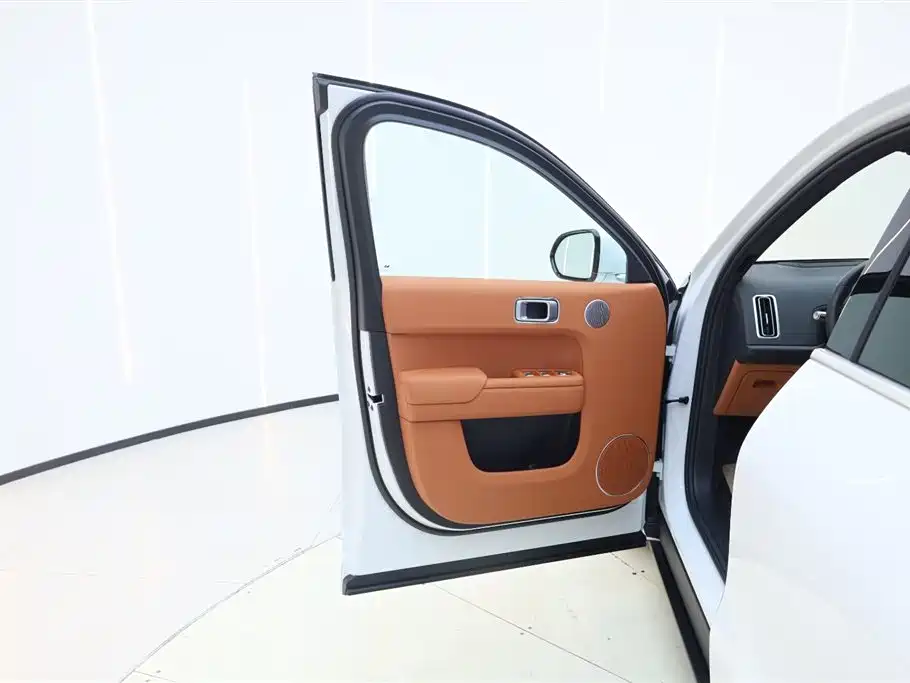 Li Auto L8 2025 Max Intelligent Refresh Edition
