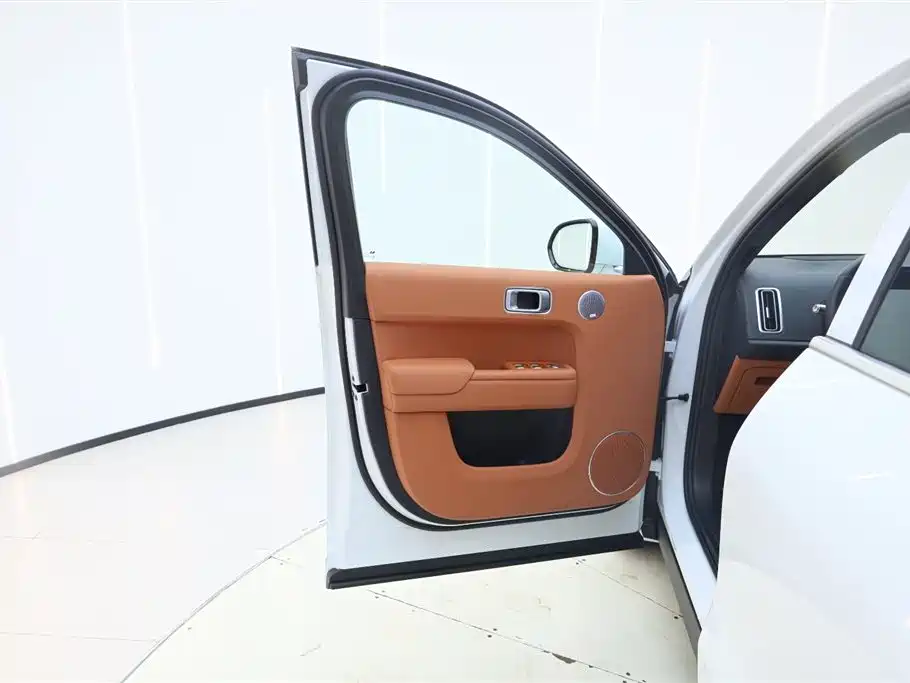 Li Auto L8 2025 Max Intelligent Refresh Edition