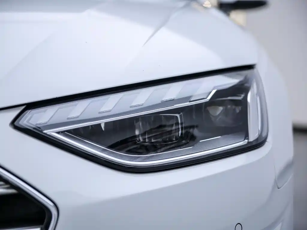 Audi A4L 2020 40 TFSI Luxury