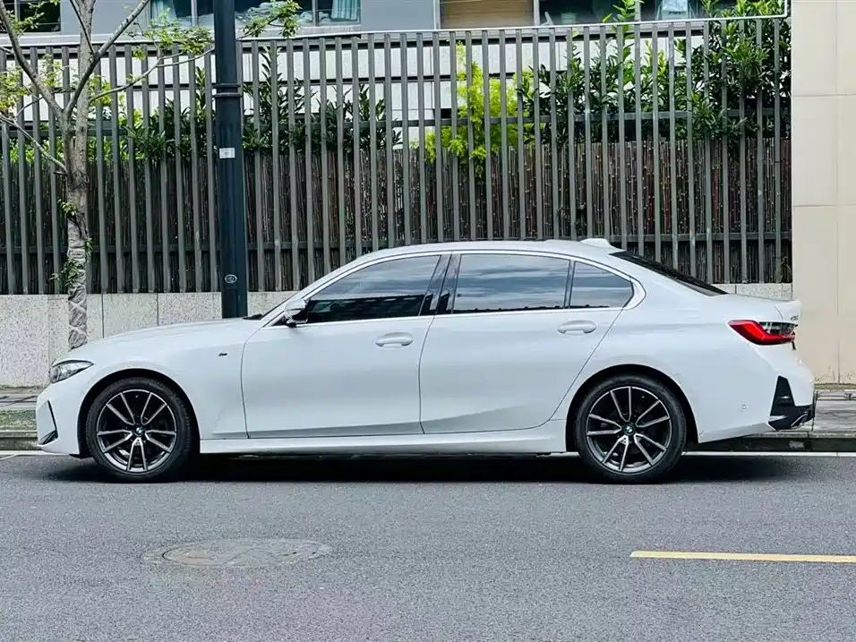 BMW 3 Series 2024 325Li M Sport