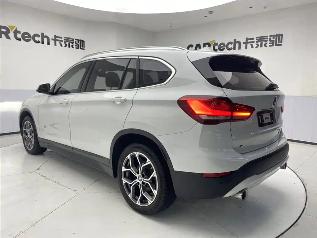 BMW X1 2020 sDrive25Li Leading Edition