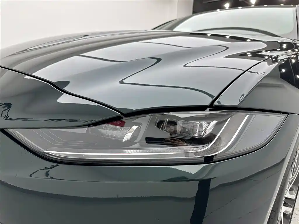 Jaguar XEL 2024 2.0T 250PS R-DYNAMIC S