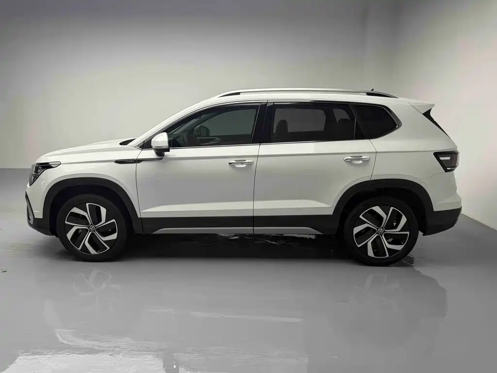 Volkswagen Tharu 2024 300TSI FWD Full Moon Edition