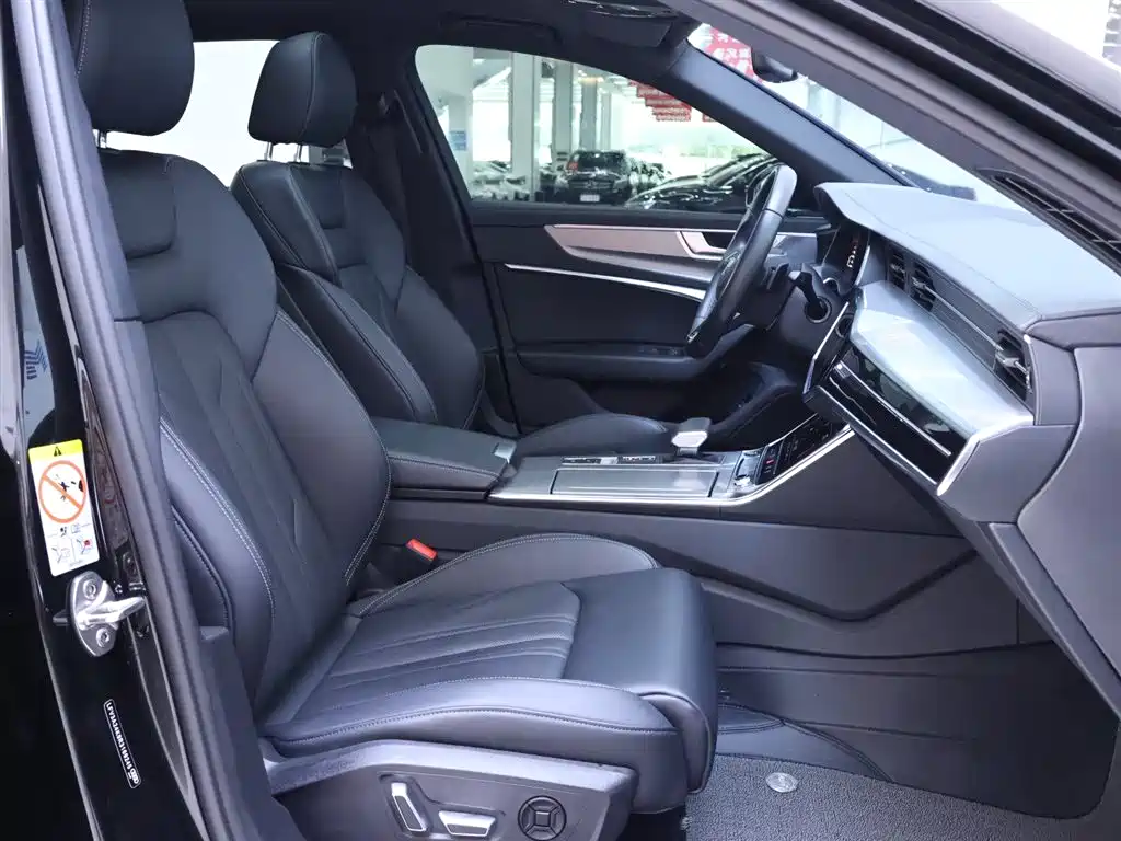 Audi A6L 2025 40 TFSI Luxury Dynamic Edition