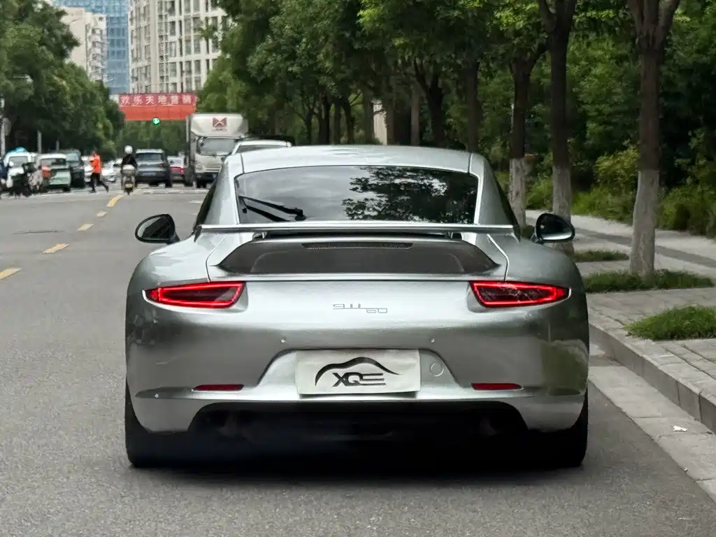 Porsche 911 2015 Carrera 3.4L Style Edition