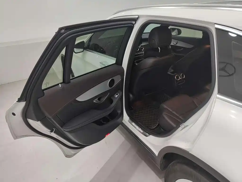 Mercedes-Benz GLC 260 L 4MATIC Sport (2020 Facelift)