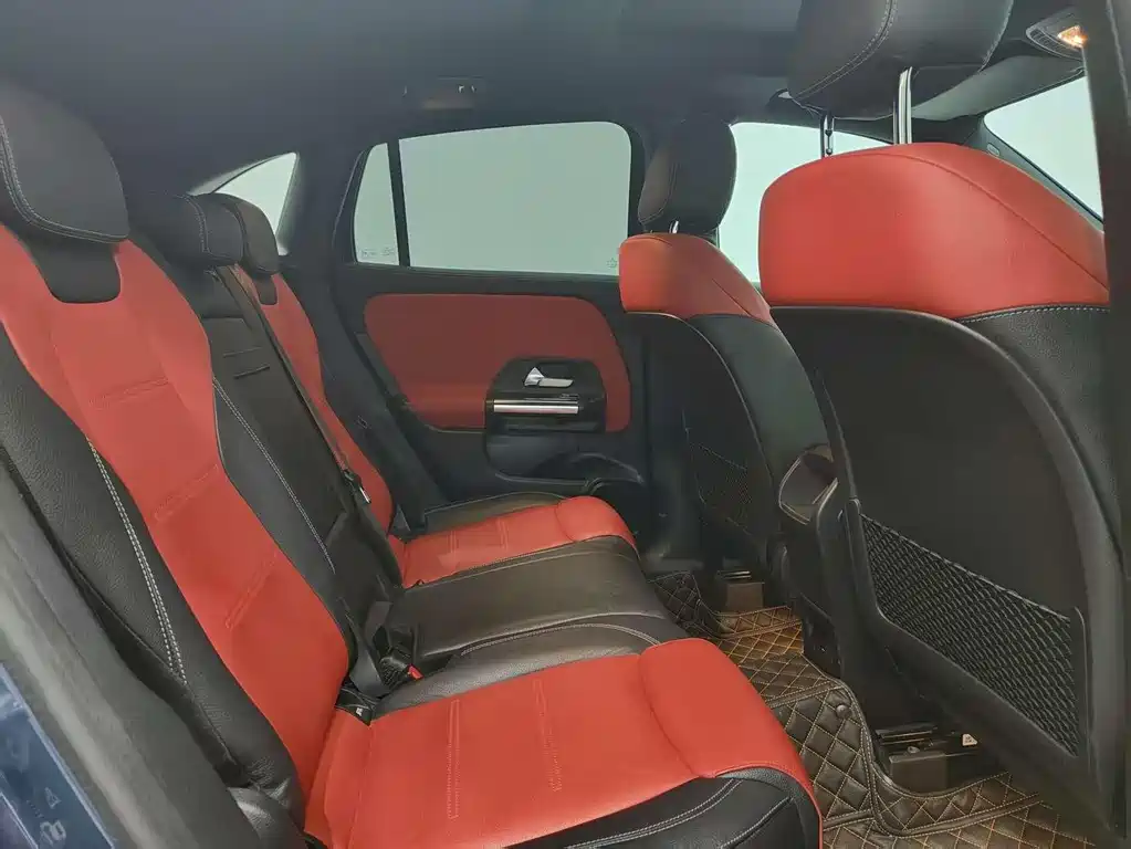 Mercedes-AMG GLA 35 4MATIC 2021