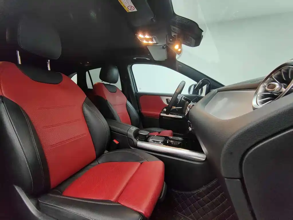 Mercedes-AMG GLA 35 4MATIC 2021