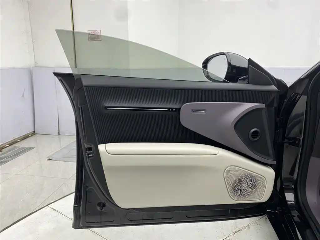 Avatr 12 2025 Ultra AWD BEV