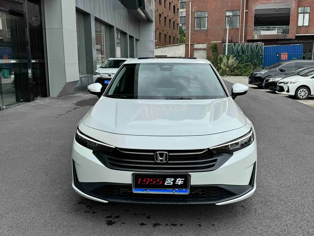 Integra 2025 240TURBO CVT Tech Edition