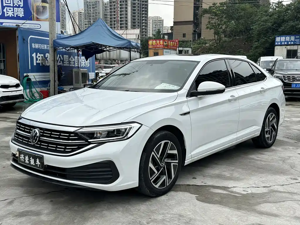 Volkswagen Sagitar 2023 300TSI DSG Fly Edition