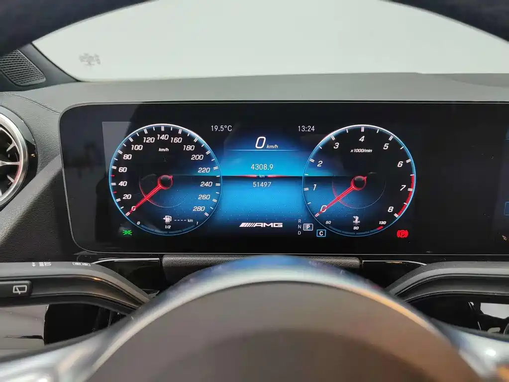 Mercedes-AMG GLA 35 4MATIC 2021