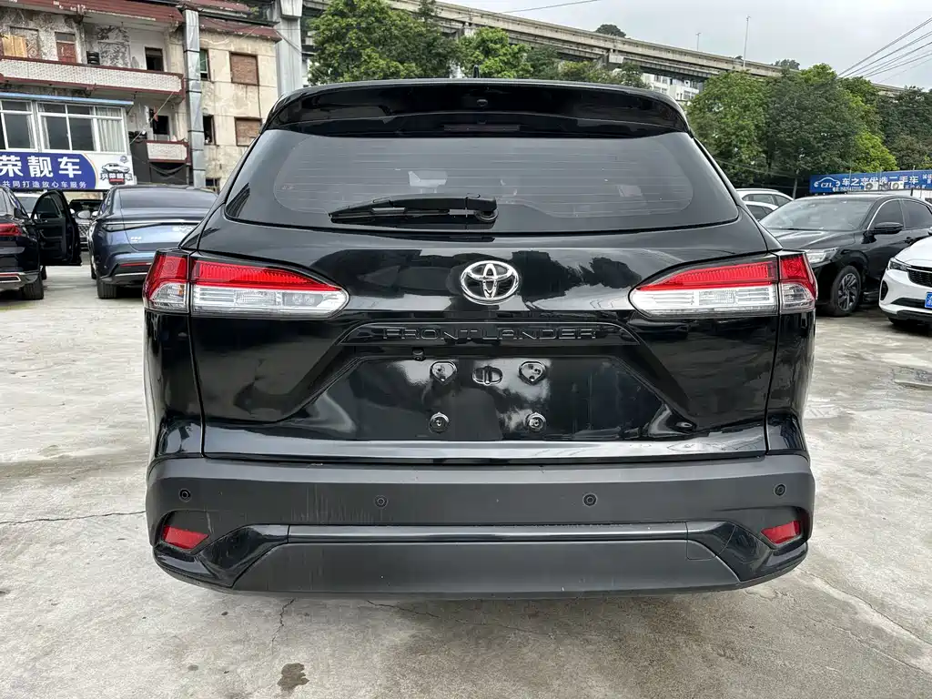 Toyota Frontlander 2023 2.0L CVT Leading