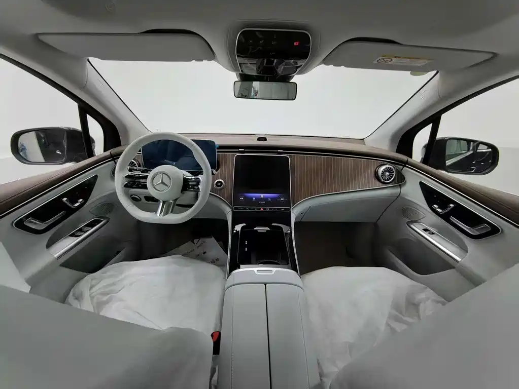 Mercedes-Benz EQE SUV 2024 500 4MATIC Pioneer Edition