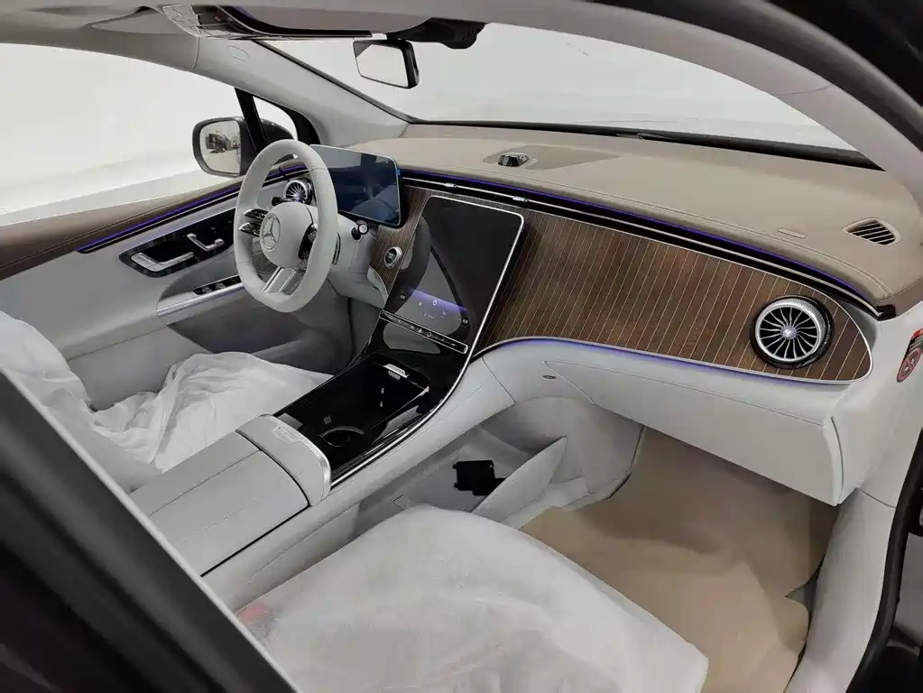 Mercedes-Benz EQE SUV 2024 500 4MATIC Pioneer Edition