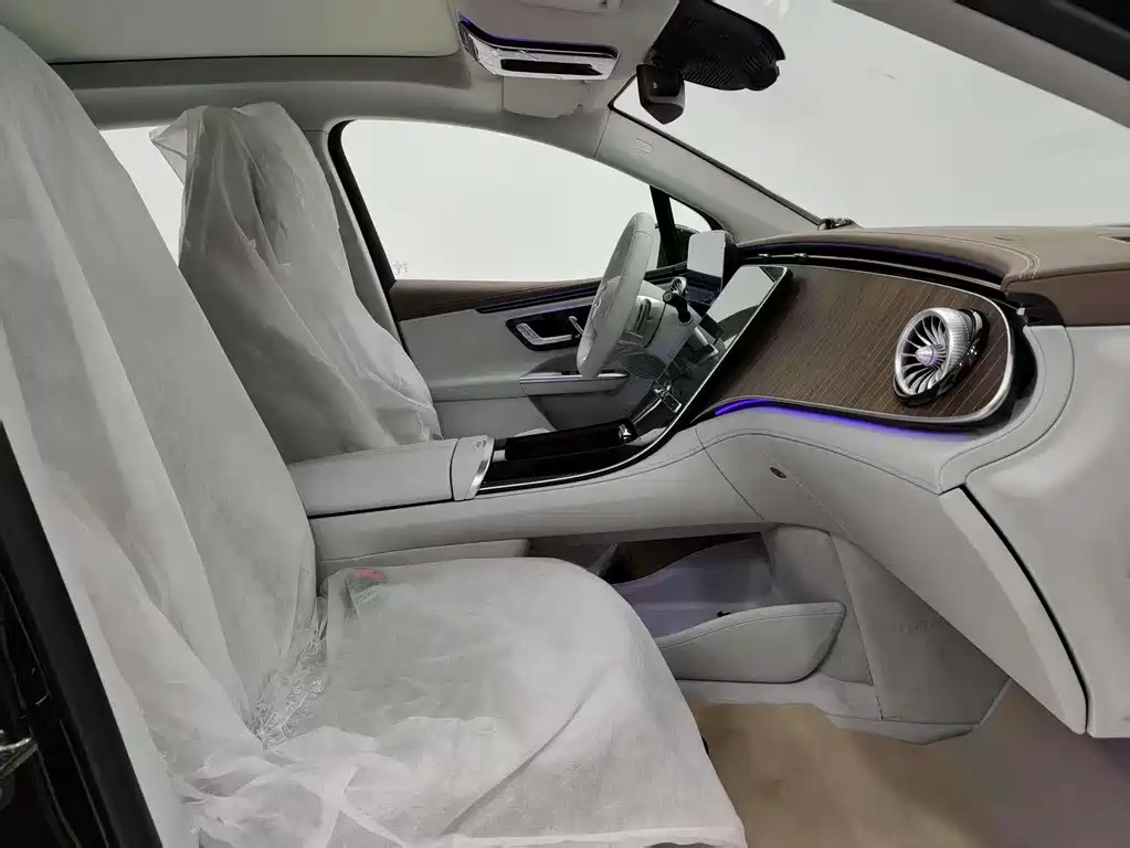 Mercedes-Benz EQE SUV 2024 500 4MATIC Pioneer Edition