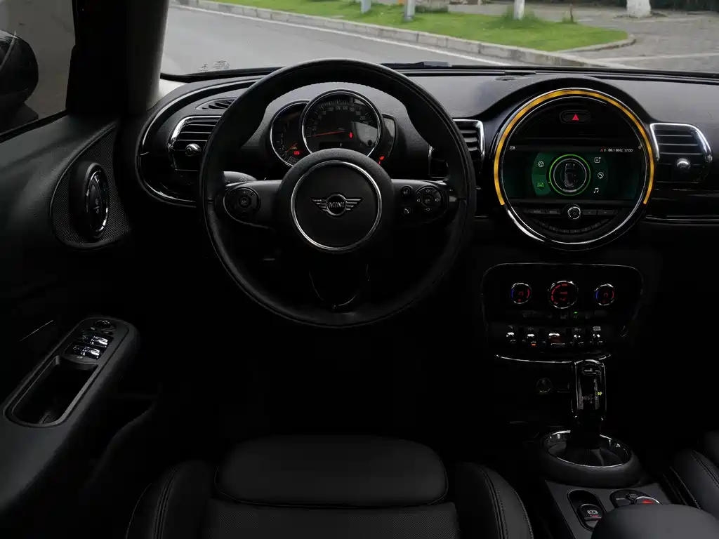 MINI CLUBMAN 2019 1.5T COOPER