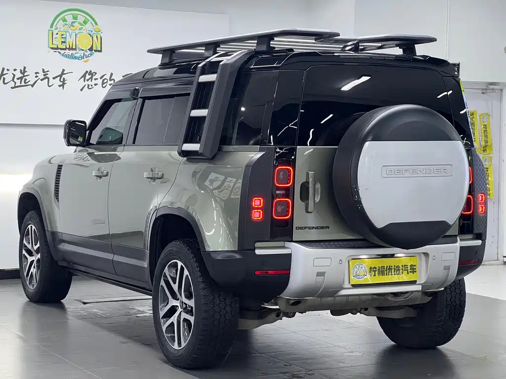 Land Rover Defender 2022 110 P400 Dark Edition