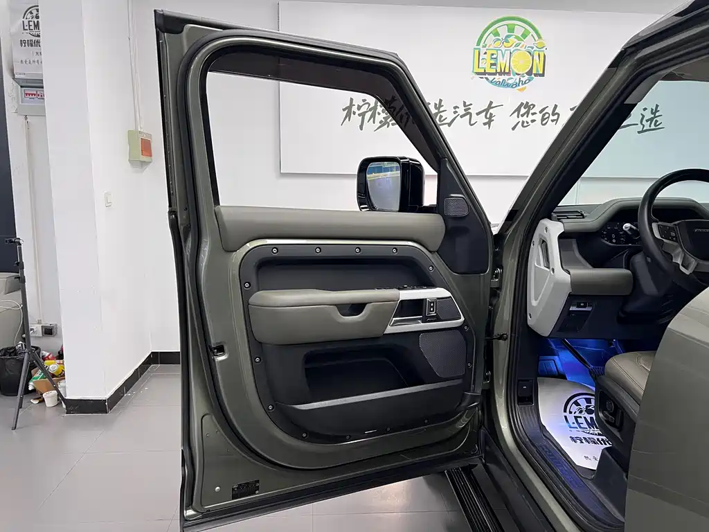 Land Rover Defender 2022 110 P400 Dark Edition