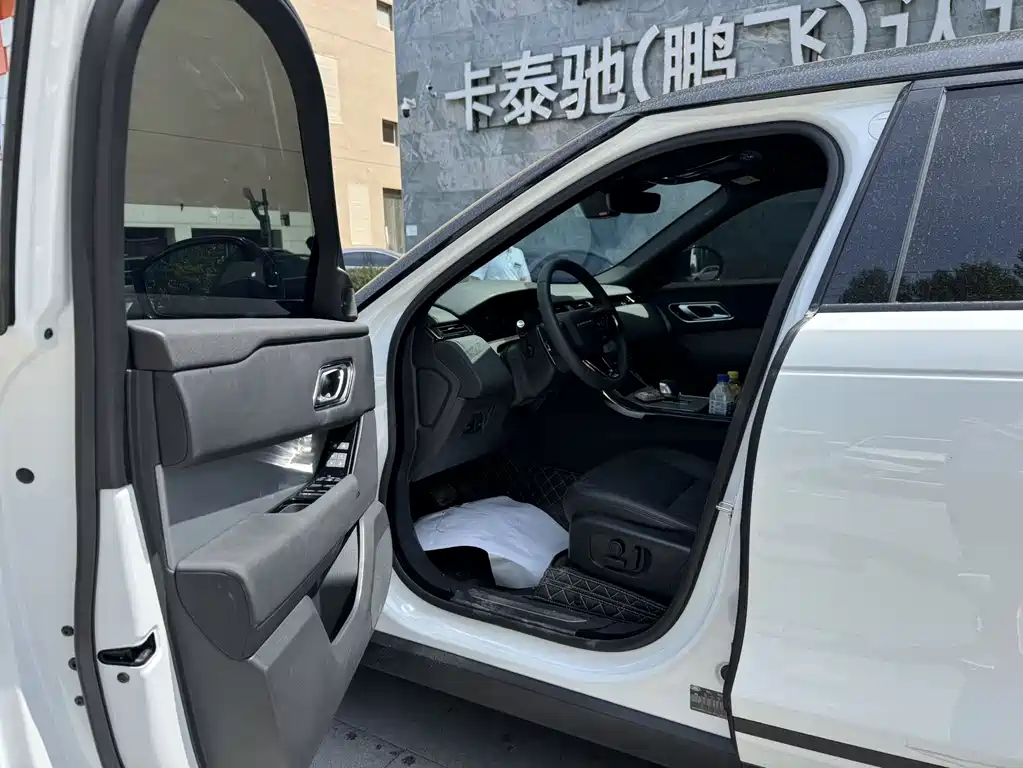 Range Rover Velar 2024 S