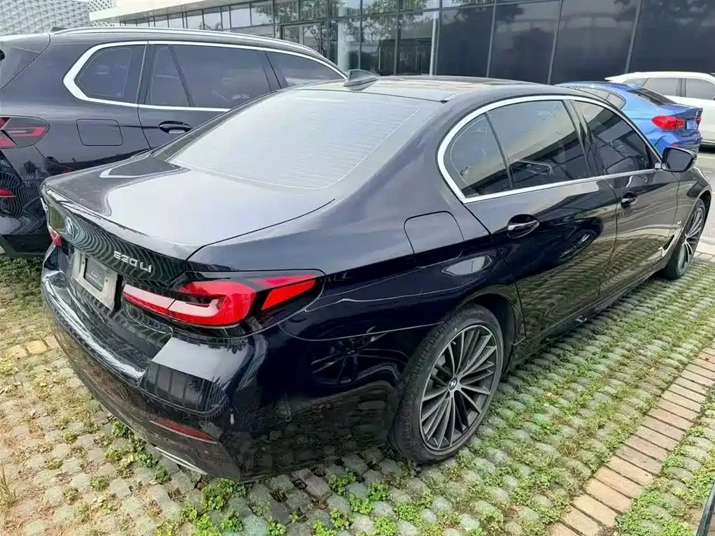 BMW 5 Series 2023 530Li Leading Edition M Sport Package