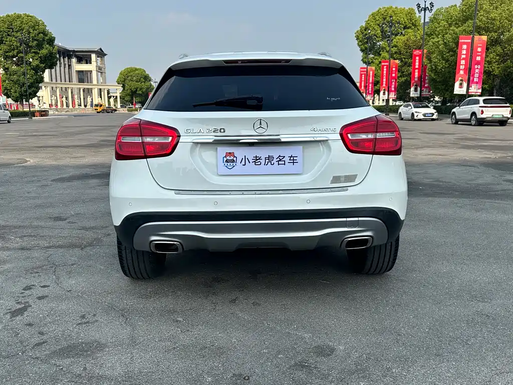 Mercedes-Benz GLA 220 4MATIC