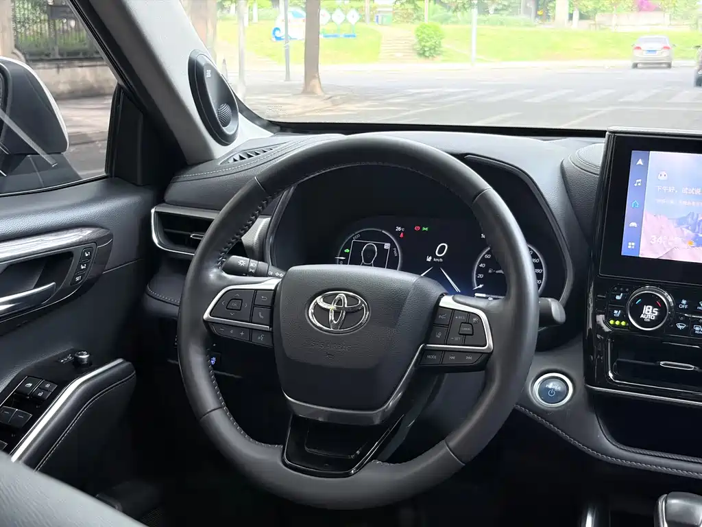 Toyota Highlander 2022 Hybrid 2.5L AWD Premium 7-Seater