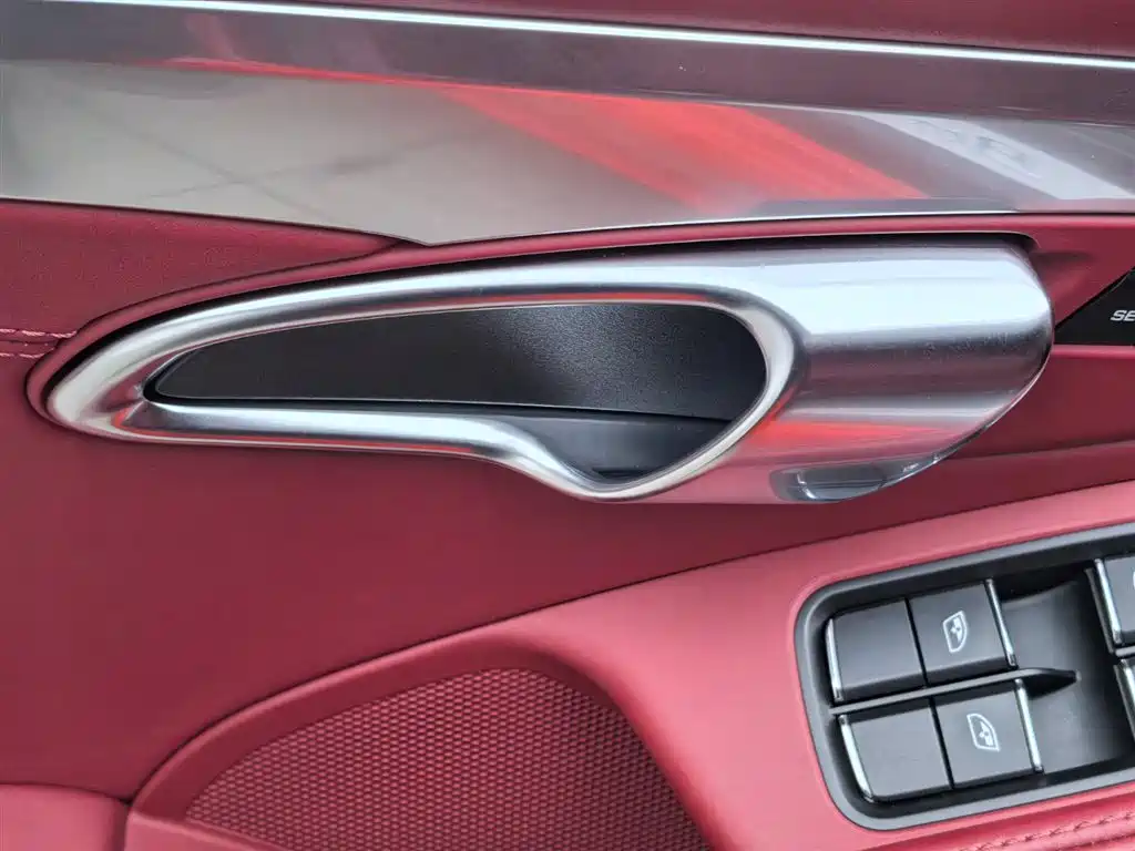 Porsche 718 Boxster 2.0T 2022