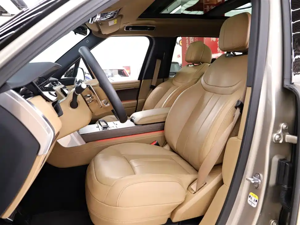 Range Rover 2025 3.0 L6 400PS Autobiography LWB