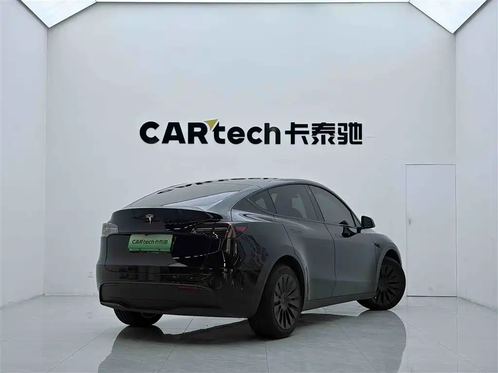 Tesla Model Y 2022 Long Range AWD (facelift)