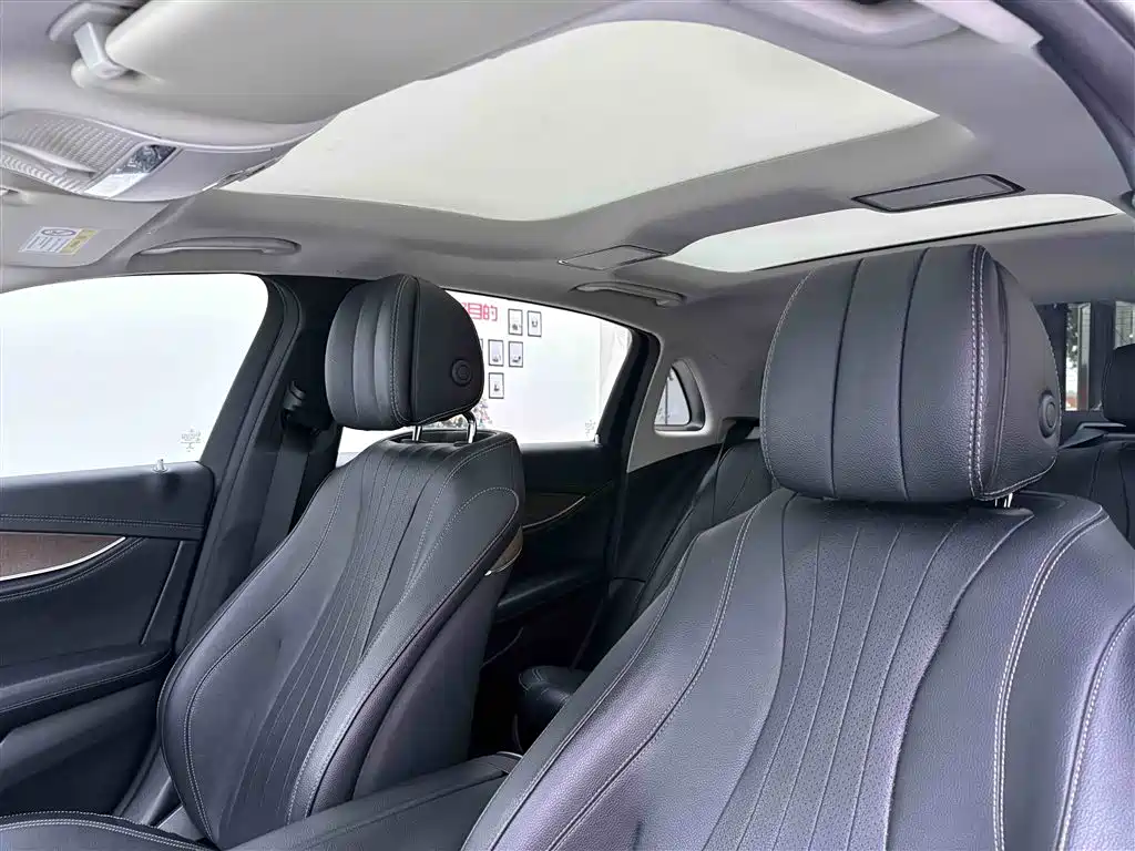 Mercedes-Benz E 260 L 2021