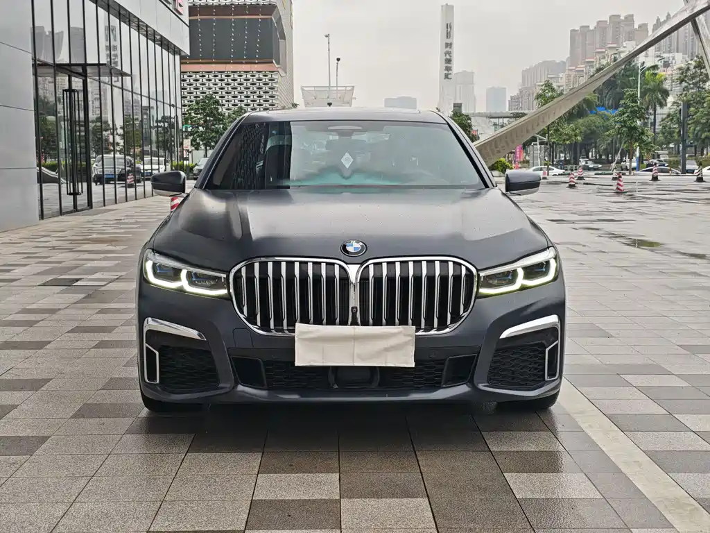 BMW 7 Series 2019 740Li xDrive Executive M Sport Package