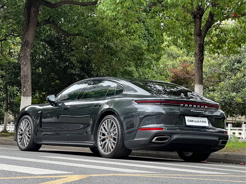 Panamera 2024 Panamera 4 Executive Long Wheelbase 2.9T