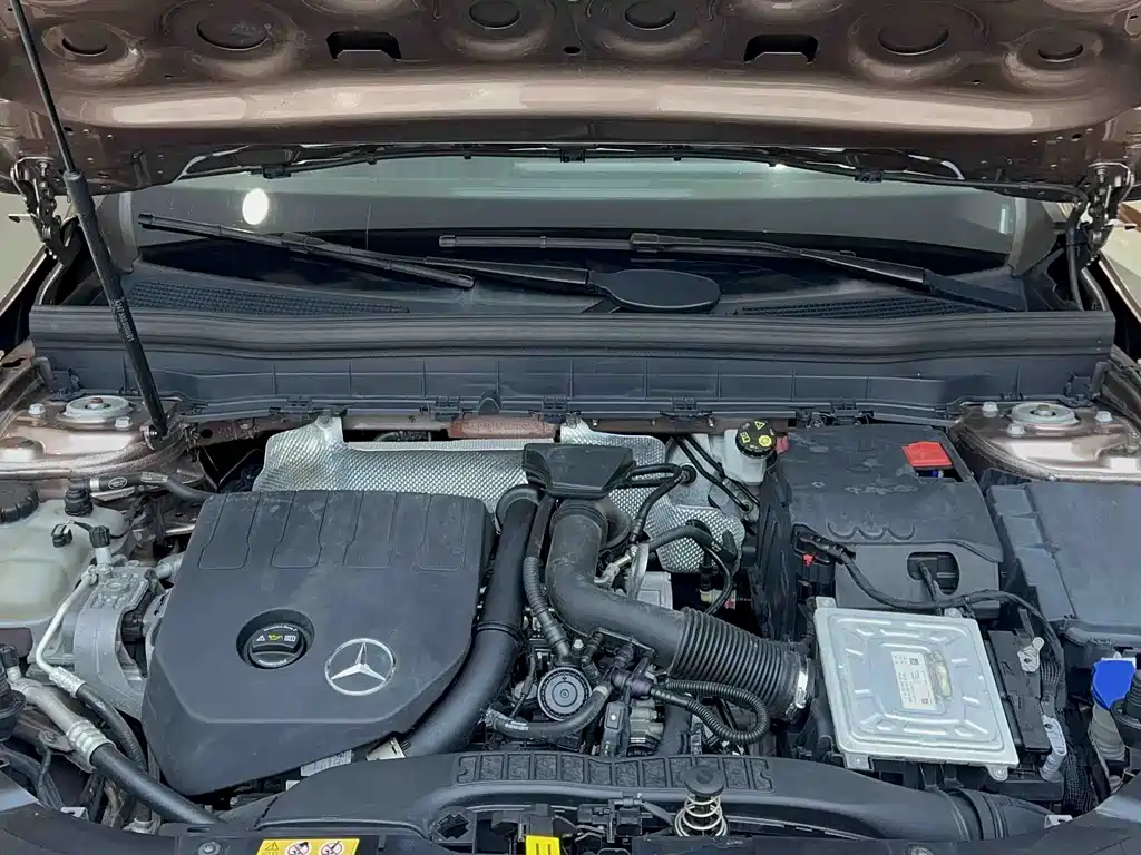 Mercedes-Benz GLB 180 Dynamic 2020