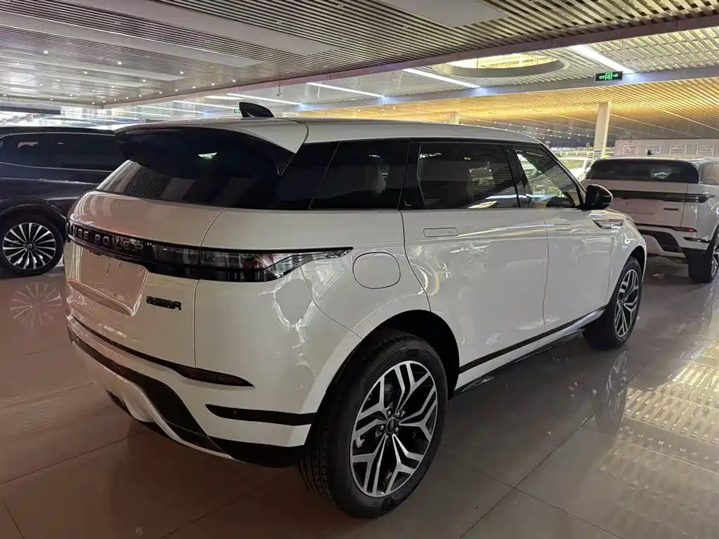 Range Rover Evoque L SE 2026
