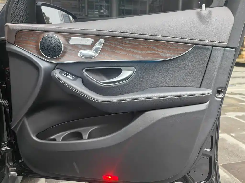 Mercedes-Benz GLC 2022 GLC 260 L 4MATIC Luxury Edition