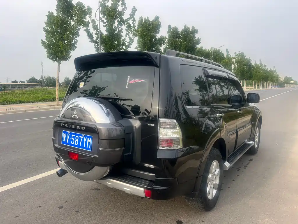 Mitsubishi Pajero 2016 3.0L Automatic Luxury Edition Imported China IV