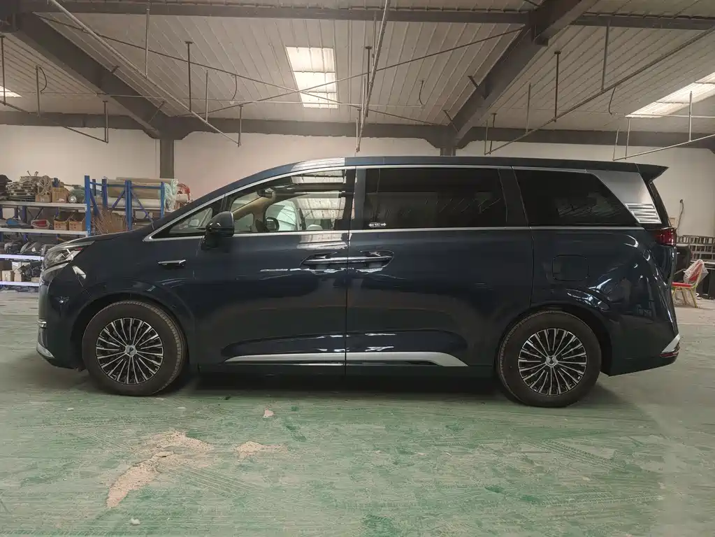 Denza D9 2025 DM-i Intelligent Driving Edition 1020 AWD Flagship