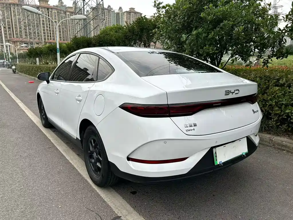 BYD Qin PLUS 2025 DM-i Intelligent Driving Edition 55KM Leading Edition