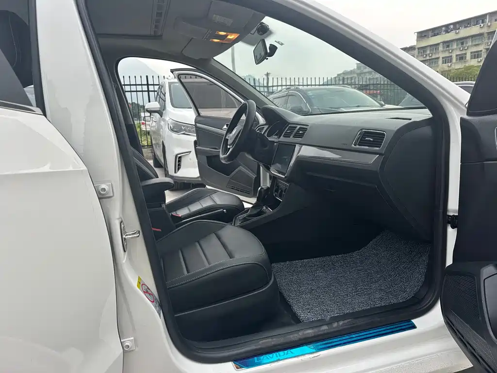 Volkswagen Lavida 2017 1.6L Automatic Comfort