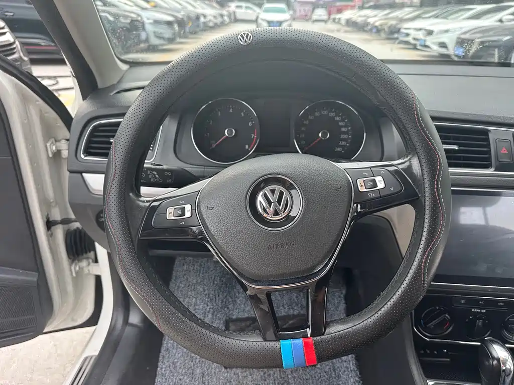Volkswagen Lavida 2017 1.6L Automatic Comfort