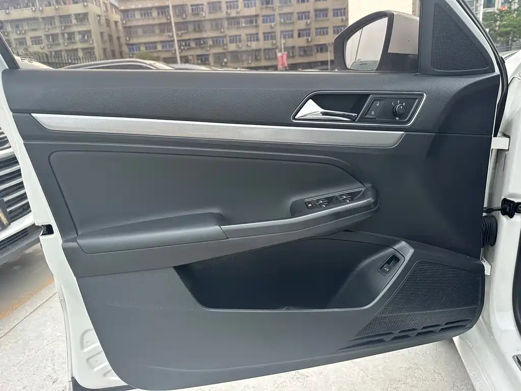 Volkswagen Lavida 2017 1.6L Automatic Comfort