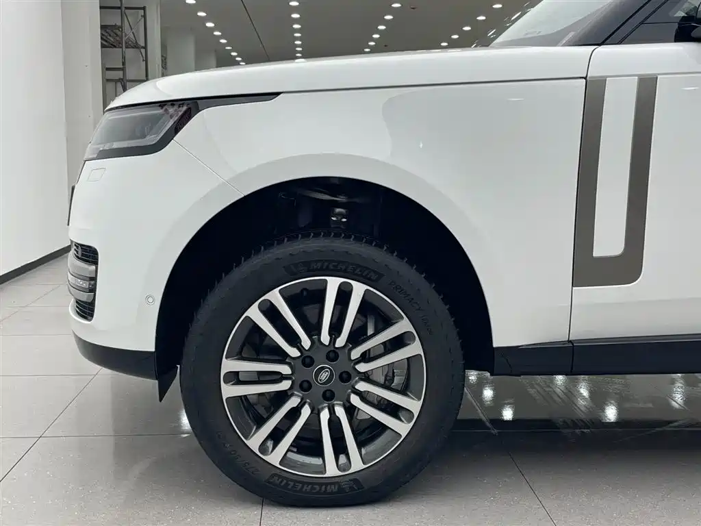 Range Rover 2024 3.0 L6 400PS Autobiography LWB