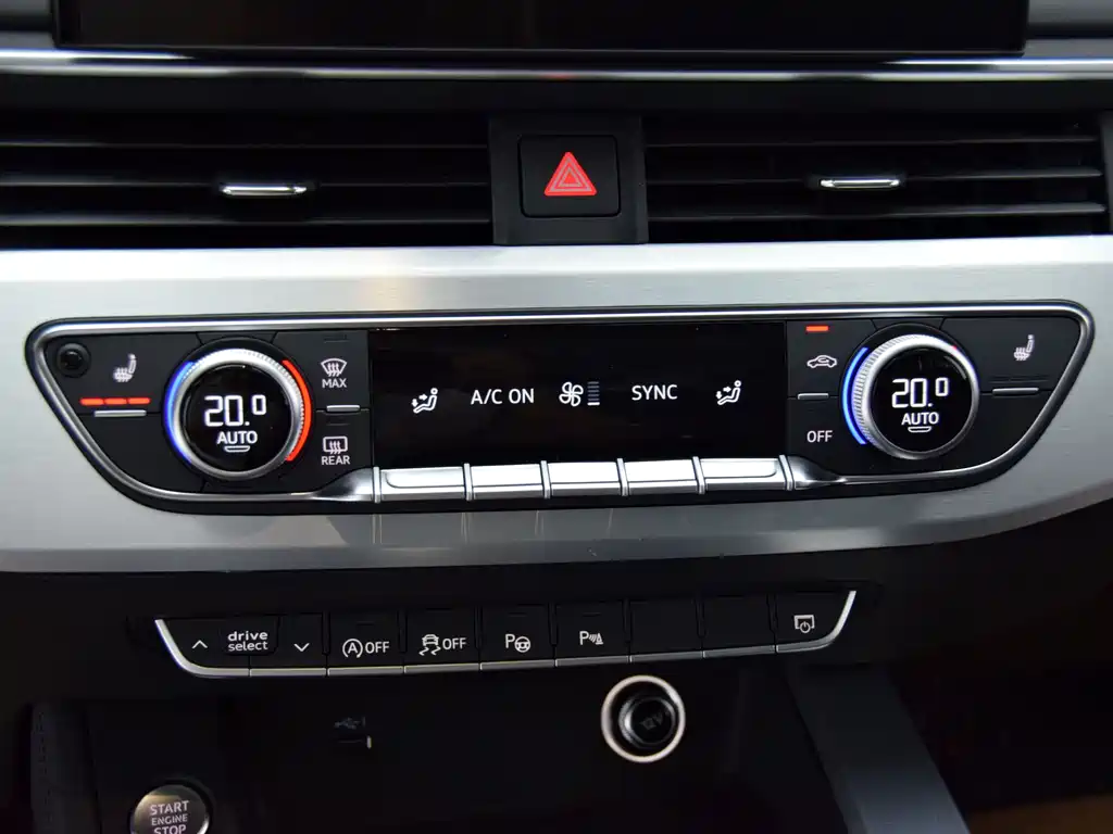 Audi A4L 2023 40 TFSI Avantgarde