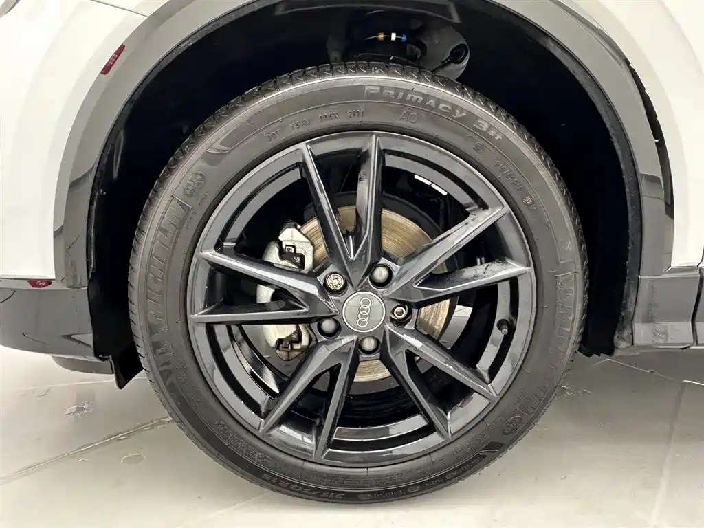 Audi Q2L 2021 35 TFSI Entry Dynamic Edition