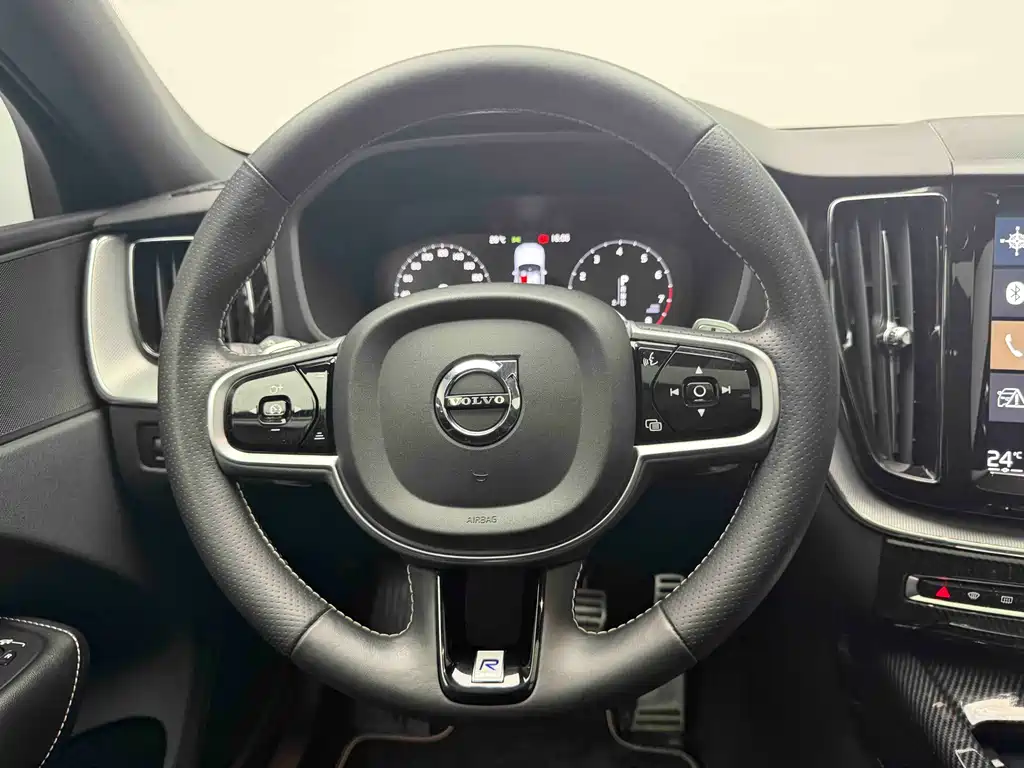 Volvo XC60 2019 T5 AWD Zhiyuan Sport Edition China V