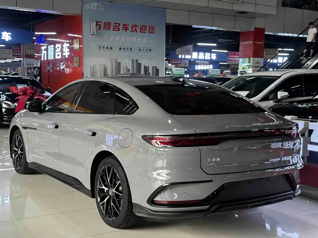 BYD Han 2025 DM-i 125km Premium